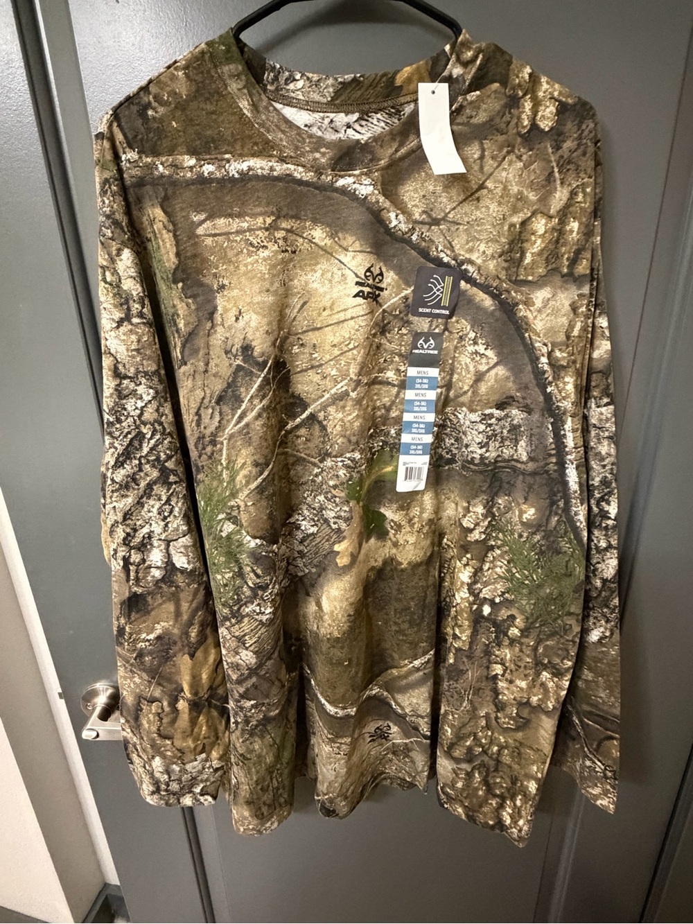 Realtree APX Men’s 3XL Camo Long Sleeve Hunting Shirt Scent Control NWT